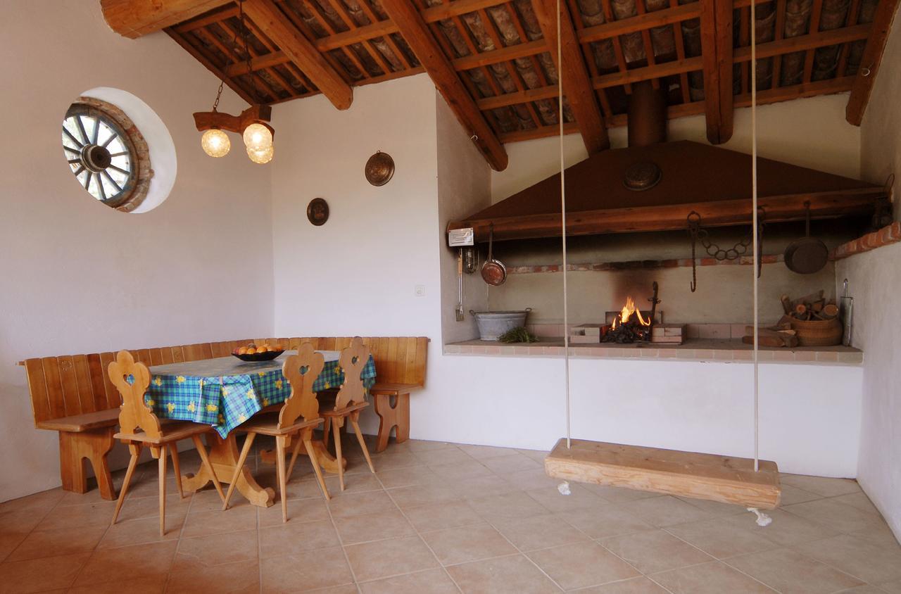 Agriturismo Sondrea Sinio Ngoại thất bức ảnh